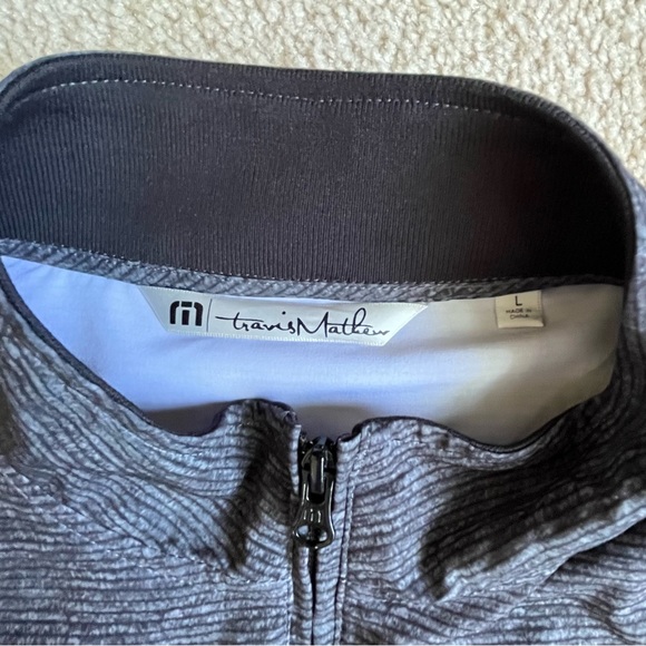 TRAVIS Mathews  MENS 1/2 zip Jacket/PULLOVER. Size Large. - Picture 3 of 5